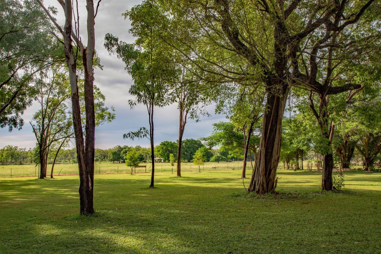 Hotel Banyan Tree à Batchelor Extérieur photo