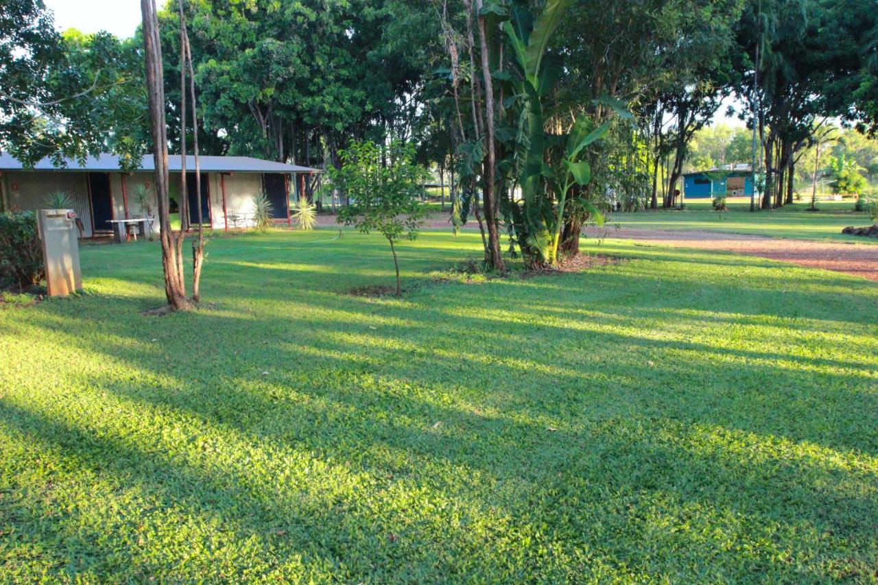 Hotel Banyan Tree à Batchelor Extérieur photo