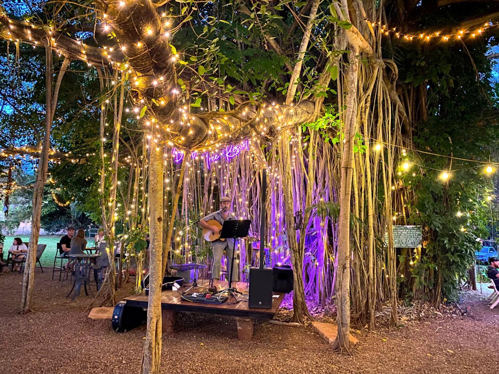 Hotel Banyan Tree à Batchelor Extérieur photo